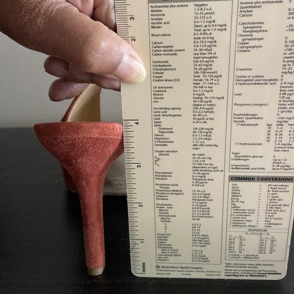 Micheal Micheal Kors Sangria Red Suede Peep Toe Heel Sandals - Picture 8 of 8